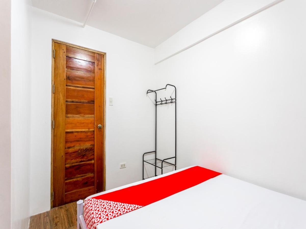 Capital O 806 Pattaui Residences Taguig Buitenkant foto