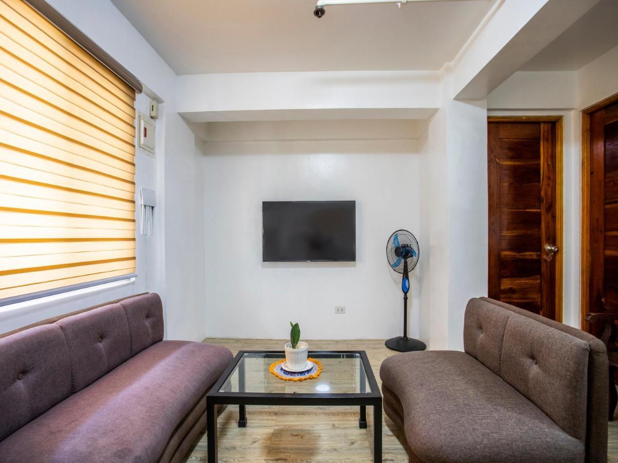 Capital O 806 Pattaui Residences Taguig Buitenkant foto