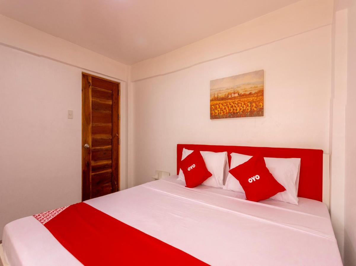 Capital O 806 Pattaui Residences Taguig Buitenkant foto