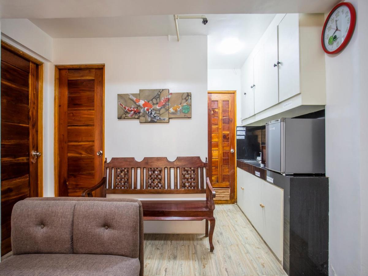Capital O 806 Pattaui Residences Taguig Buitenkant foto