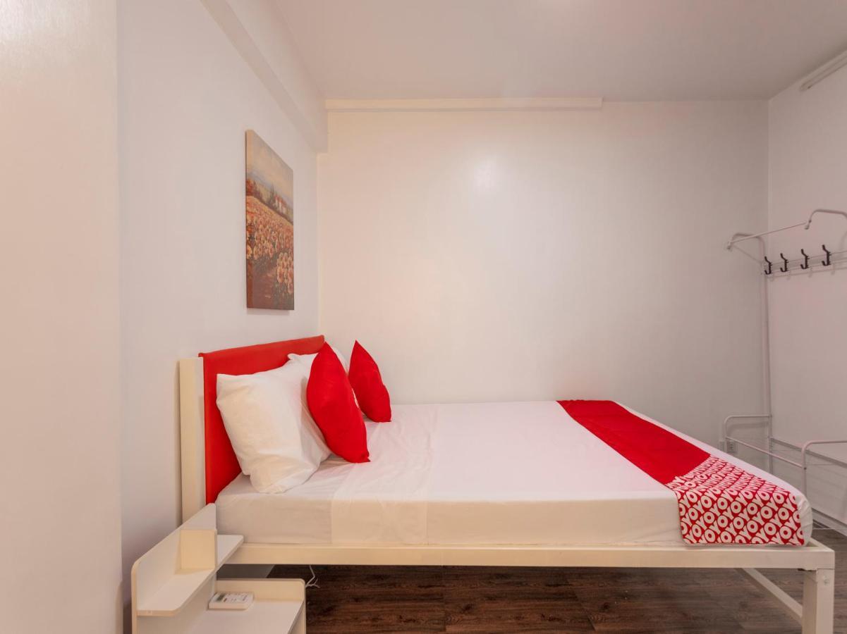 Capital O 806 Pattaui Residences Taguig Buitenkant foto